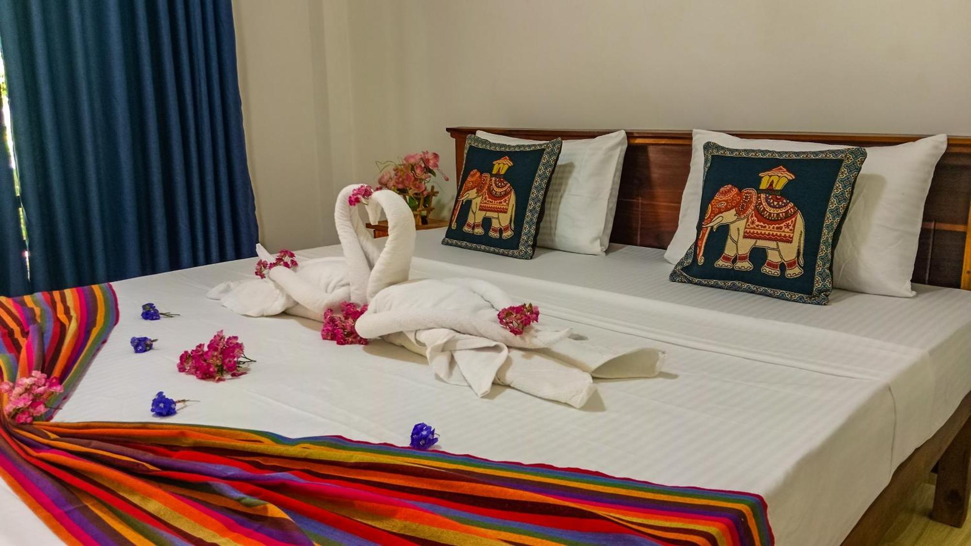 Gimhana Homestay Sigirîya Extérieur photo