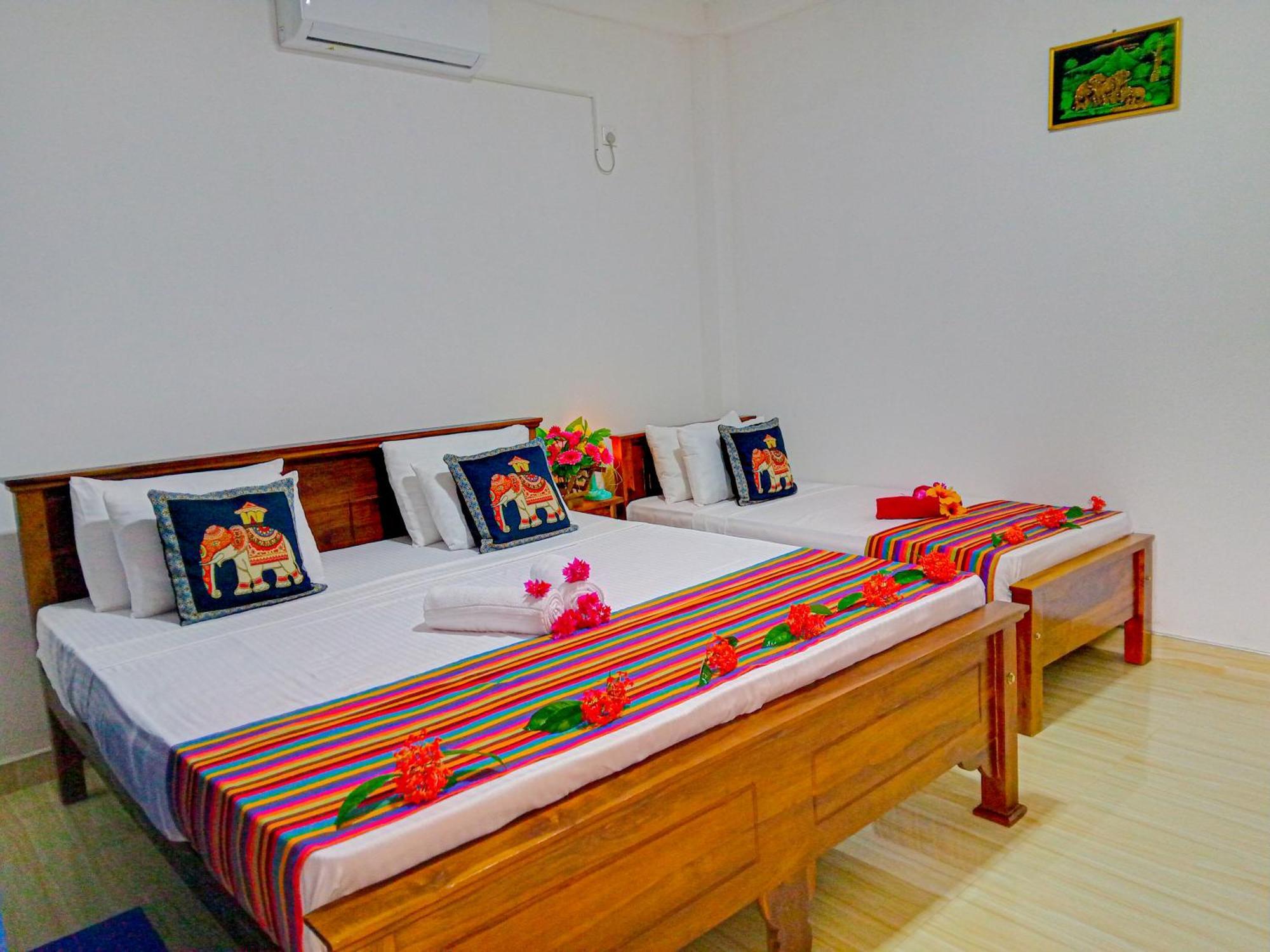 Gimhana Homestay Sigirîya Extérieur photo